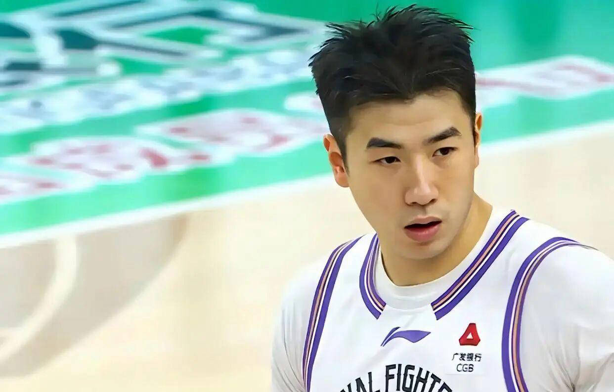 爱游戏娱乐-包含赛后意甲传出新动向，广厦男篮手感冰凉，管理层表态：悬念犹存，资深球员宣示担当的词条