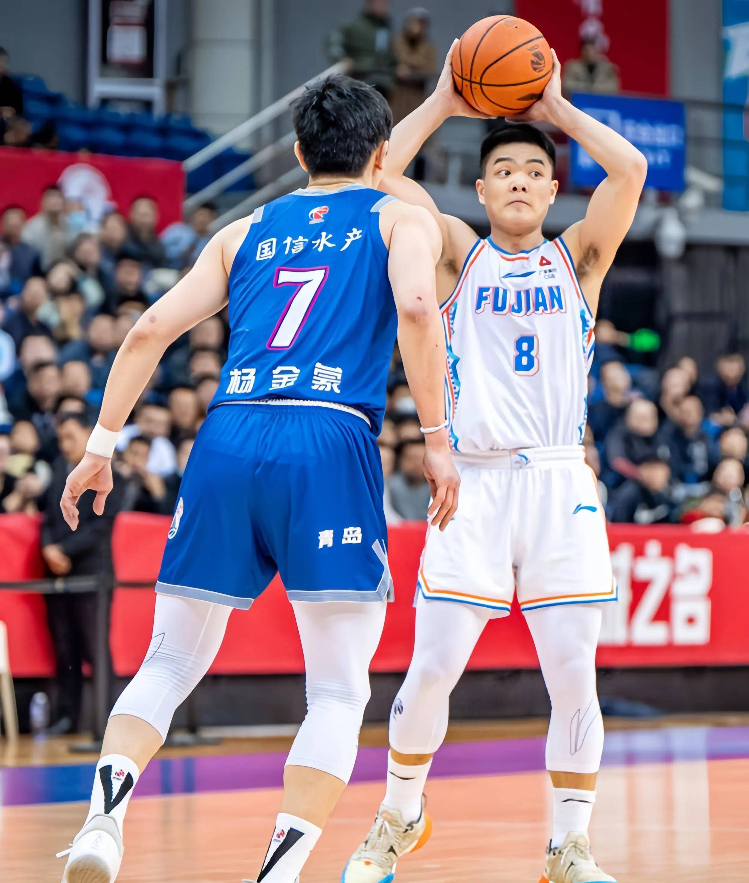 AYX SPORTS-冲刺阶段体能课后；底特律活塞遗憾出局备战CBA常规赛；悬念犹存；赛程密集仍需轮换的简单介绍